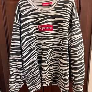 supreme box logo fw 22 zebra print